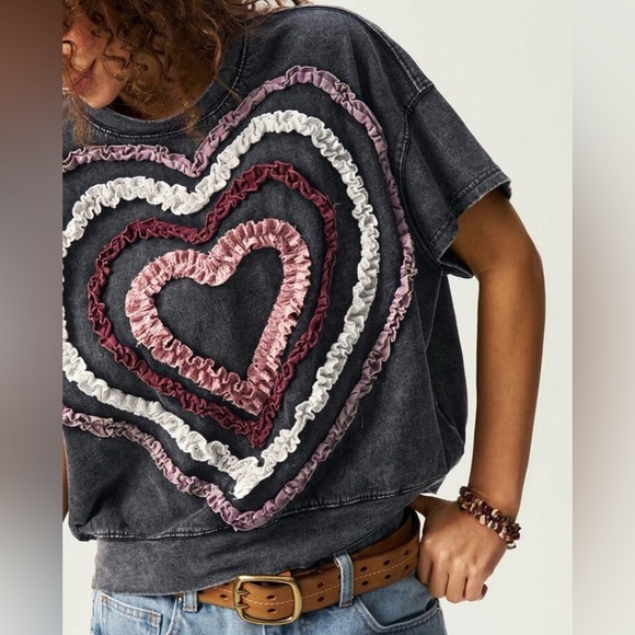 Women's Heart Ruffle Top - Picture 4 of 10